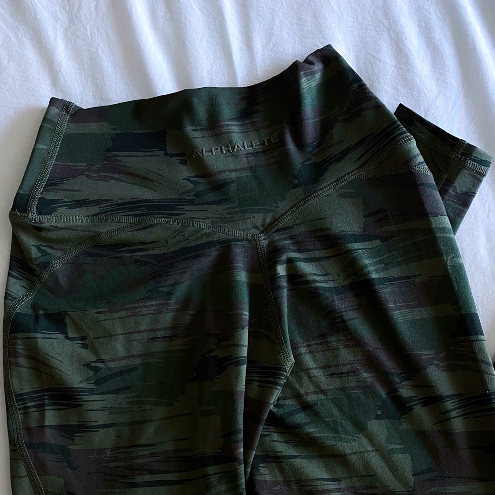 Alphalete Leggings Criss Cross Waist